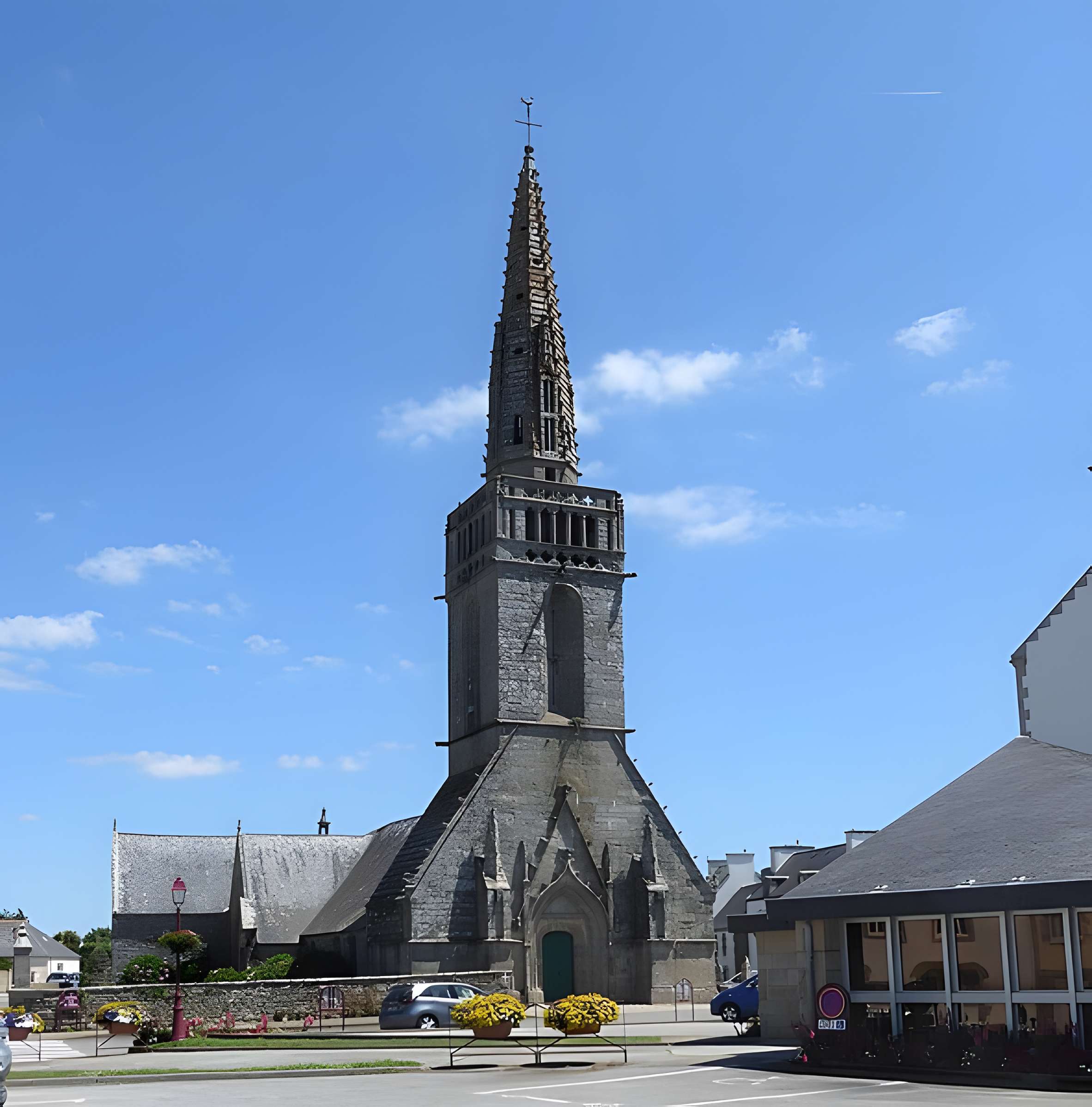 Église Saint-Winoc de Plouhinec