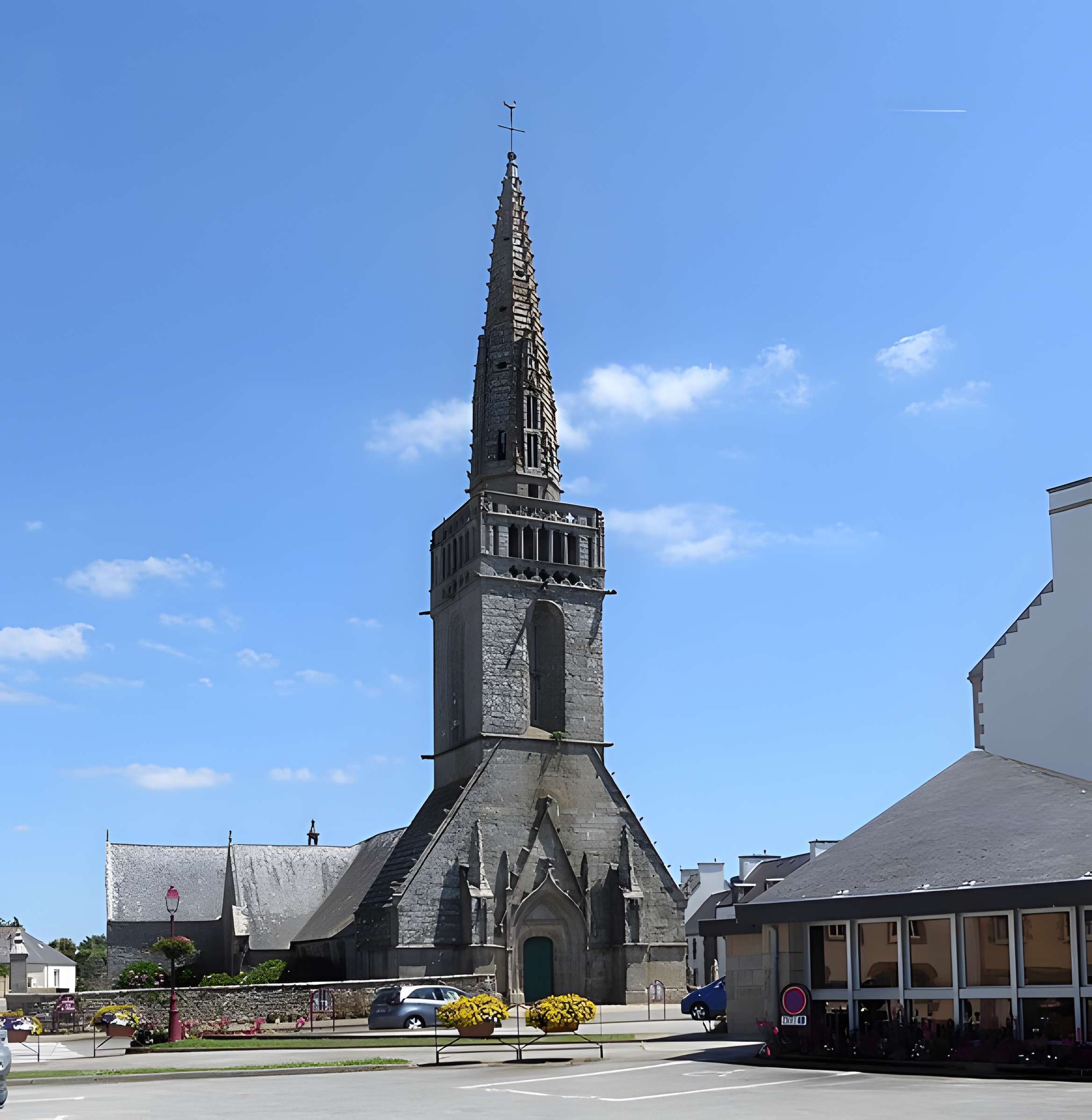 Église Saint-Winoc de Plouhinec