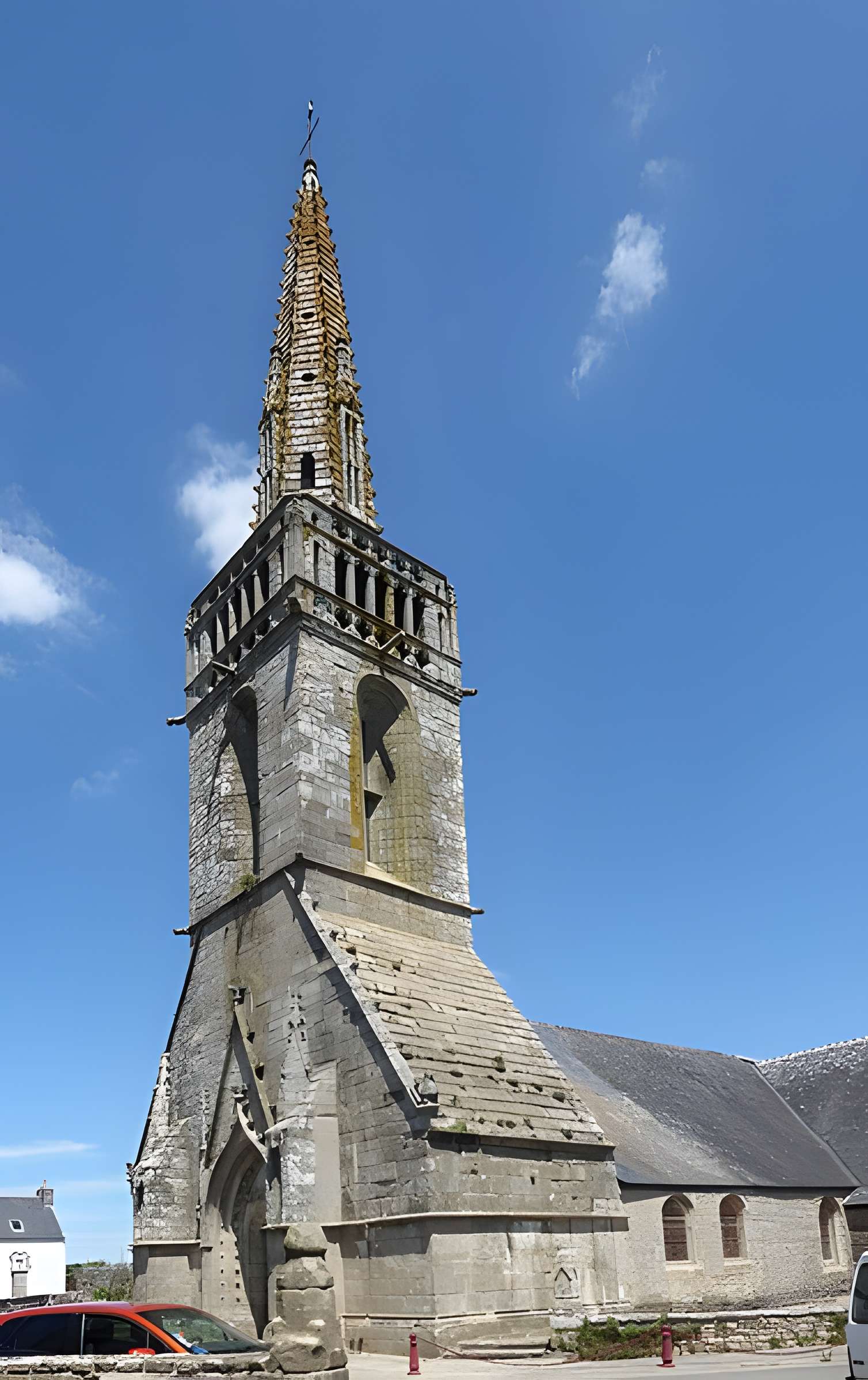 Église Saint-Winoc de Plouhinec