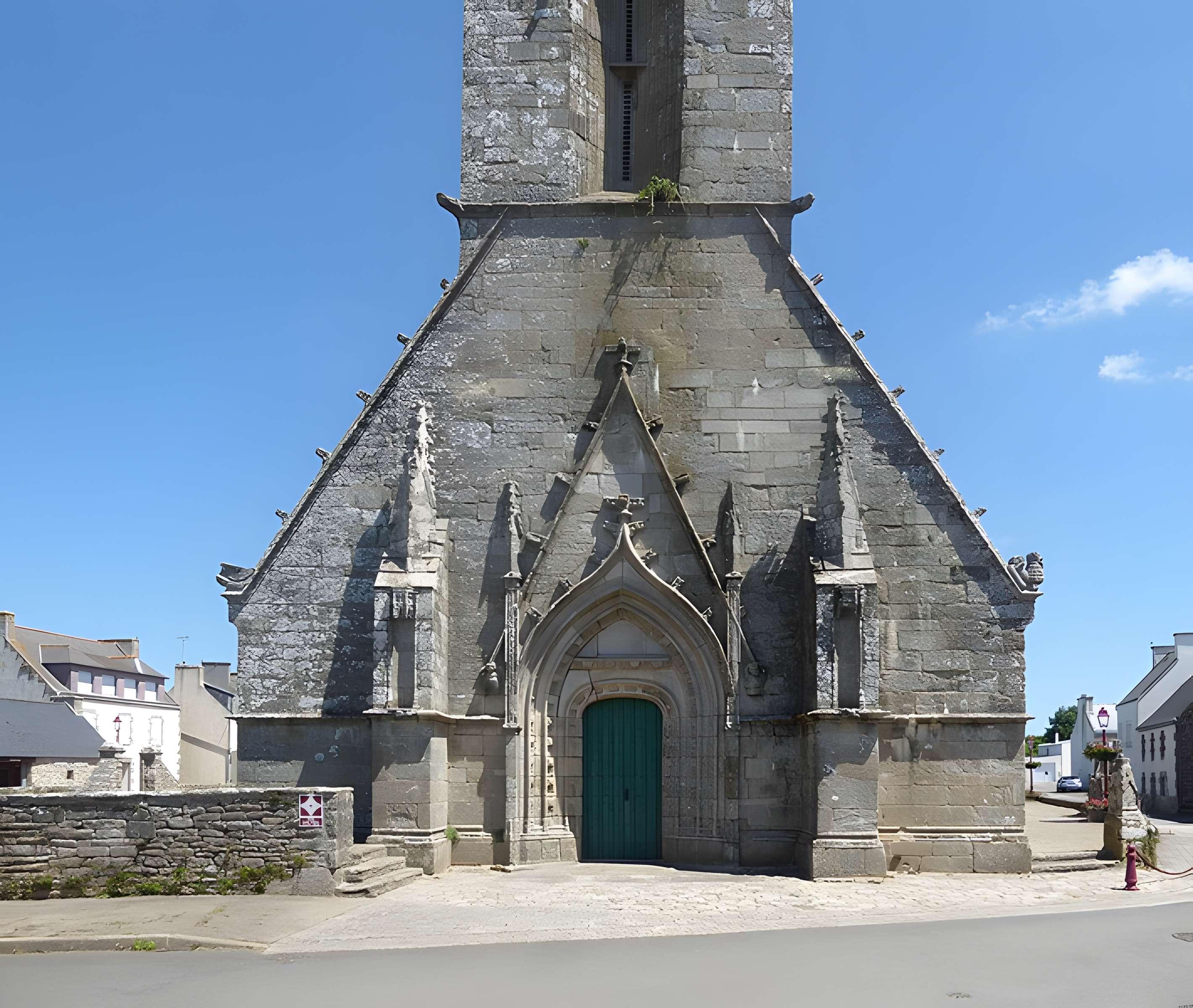 Église Saint-Winoc de Plouhinec