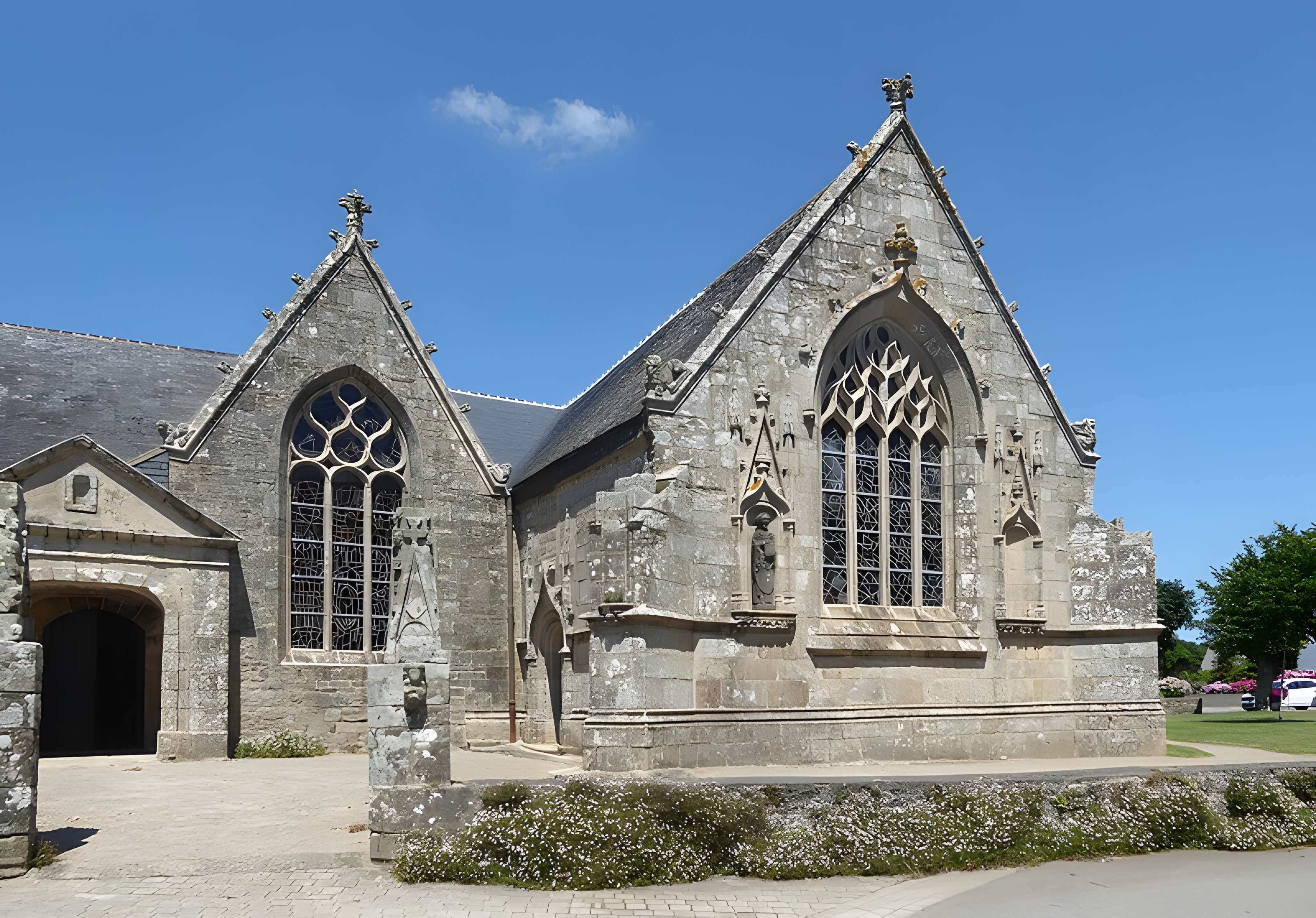 Église Saint-Winoc de Plouhinec