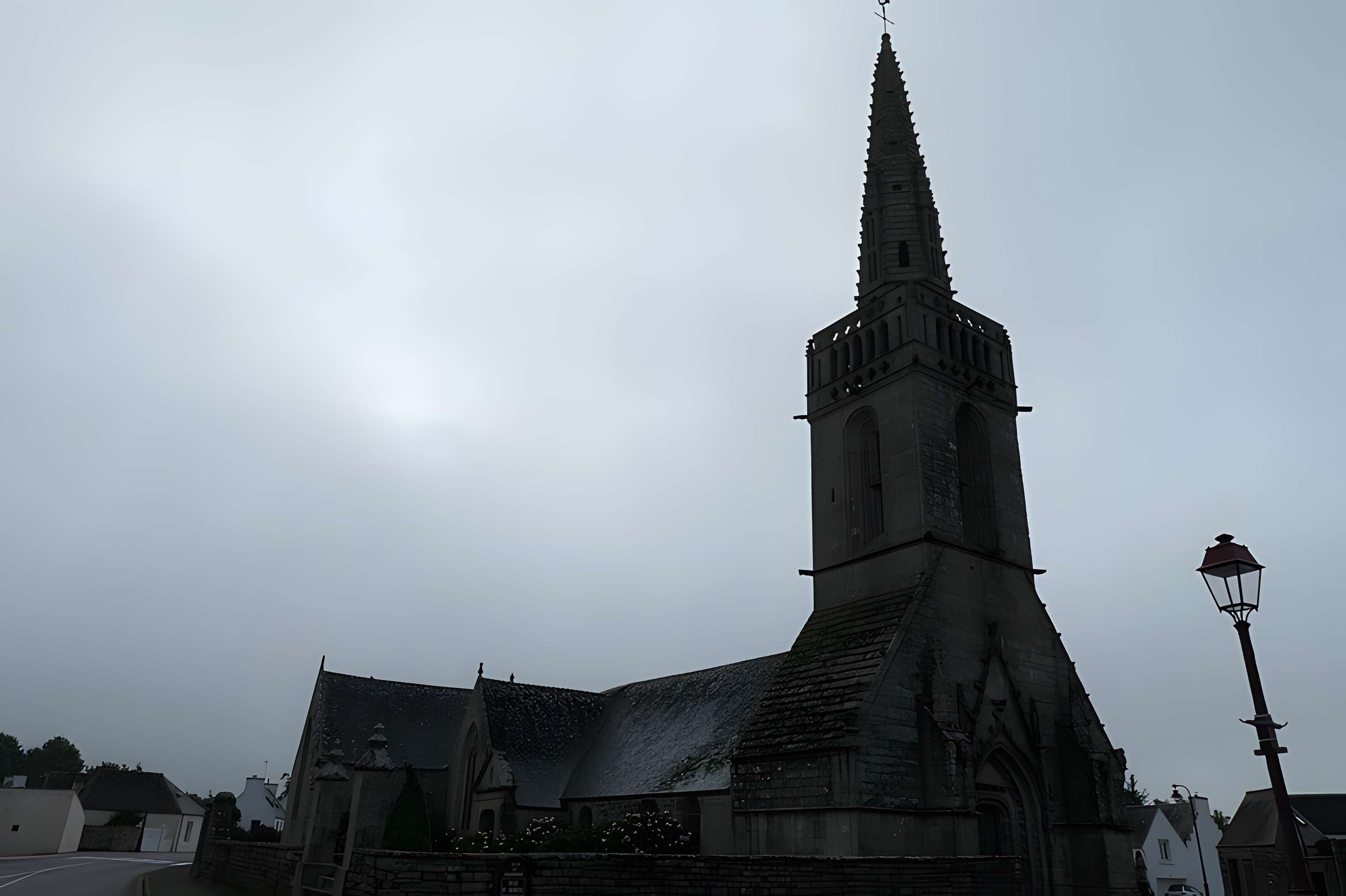 Église Saint-Winoc de Plouhinec