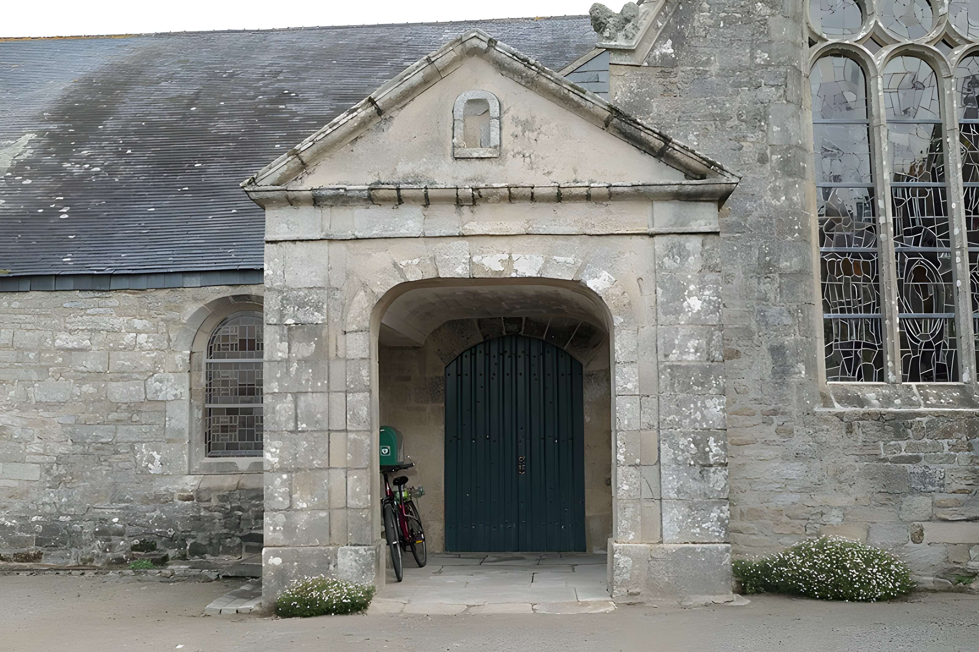 Église Saint-Winoc de Plouhinec