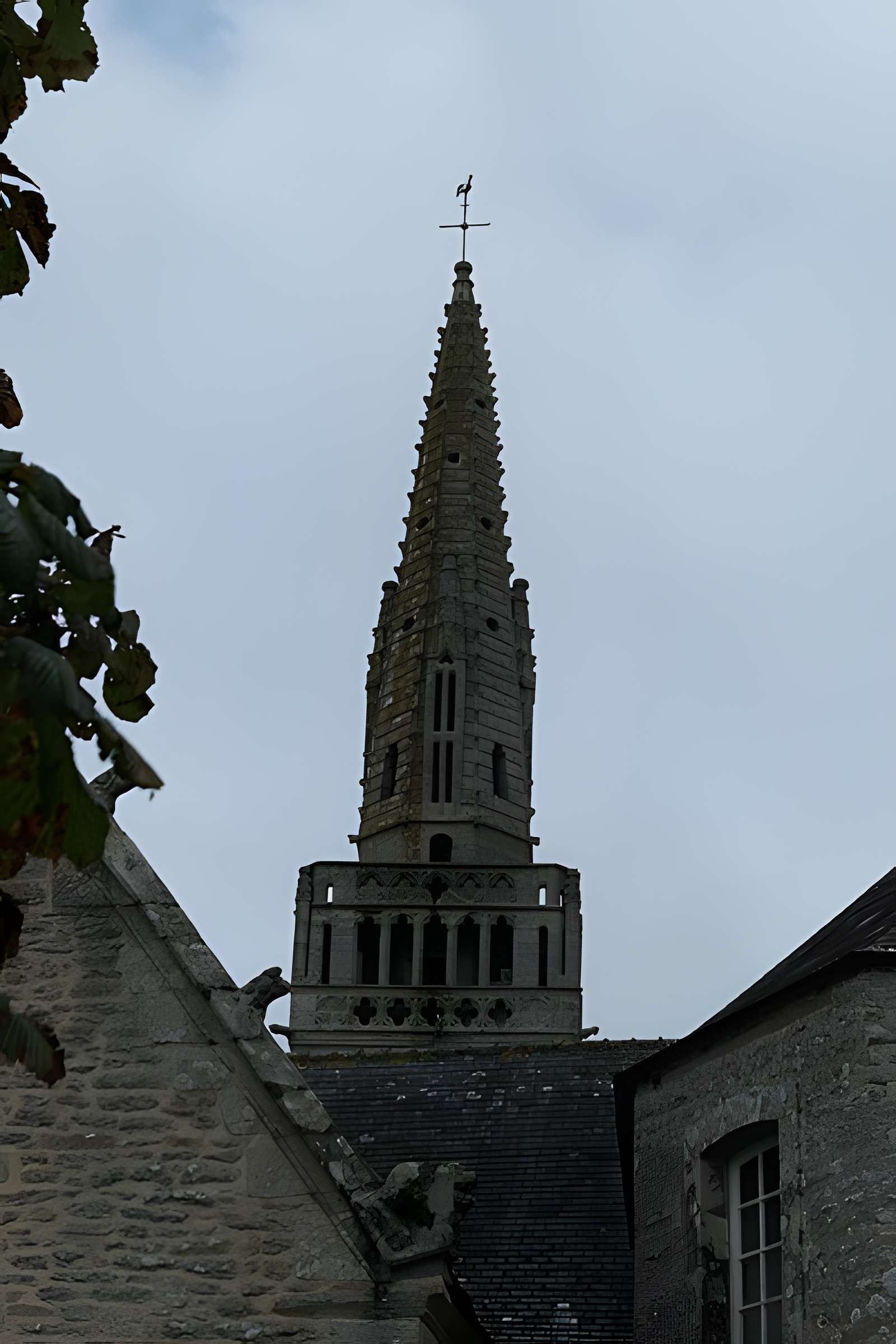 Église Saint-Winoc de Plouhinec