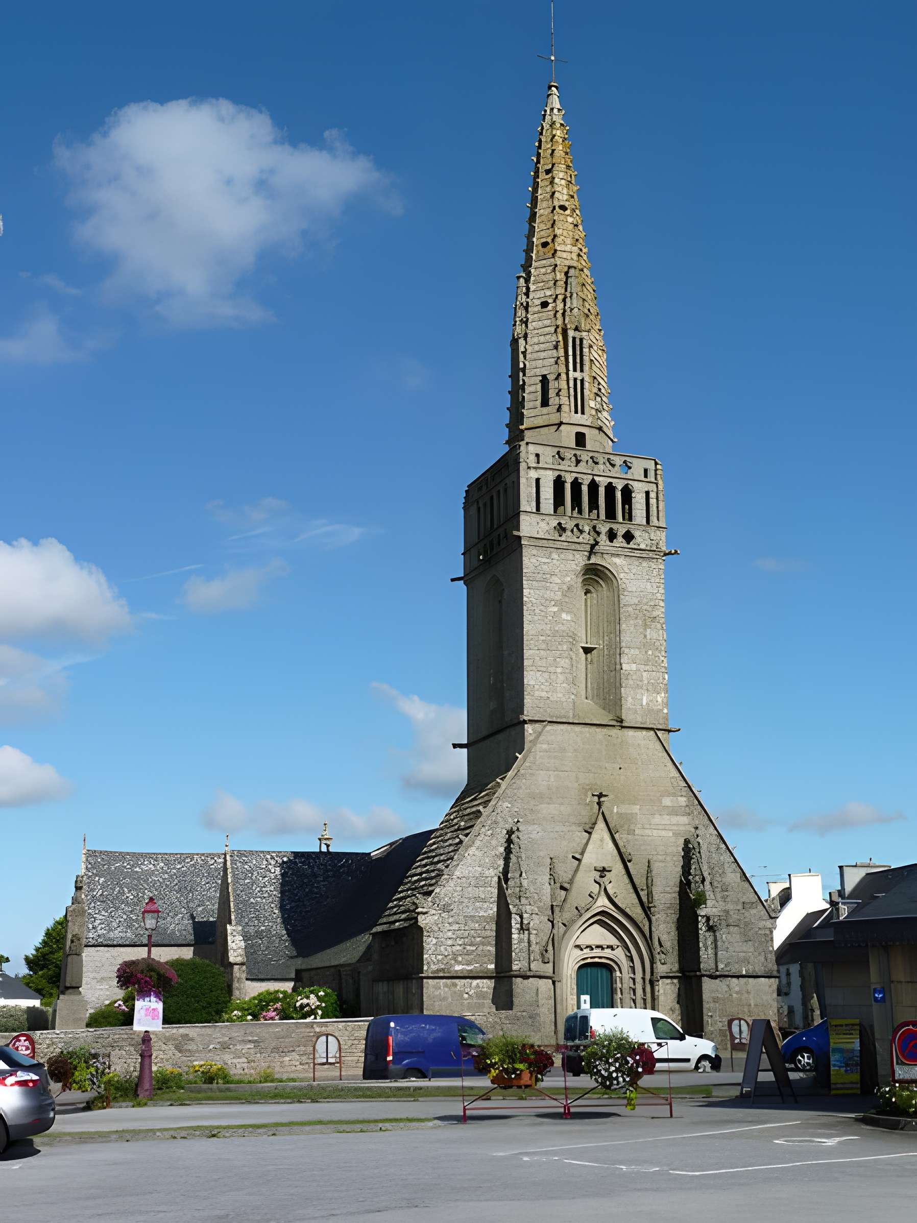 Église Saint-Winoc de Plouhinec 