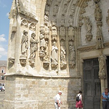 Église Saint-Wulphy de Montreuil