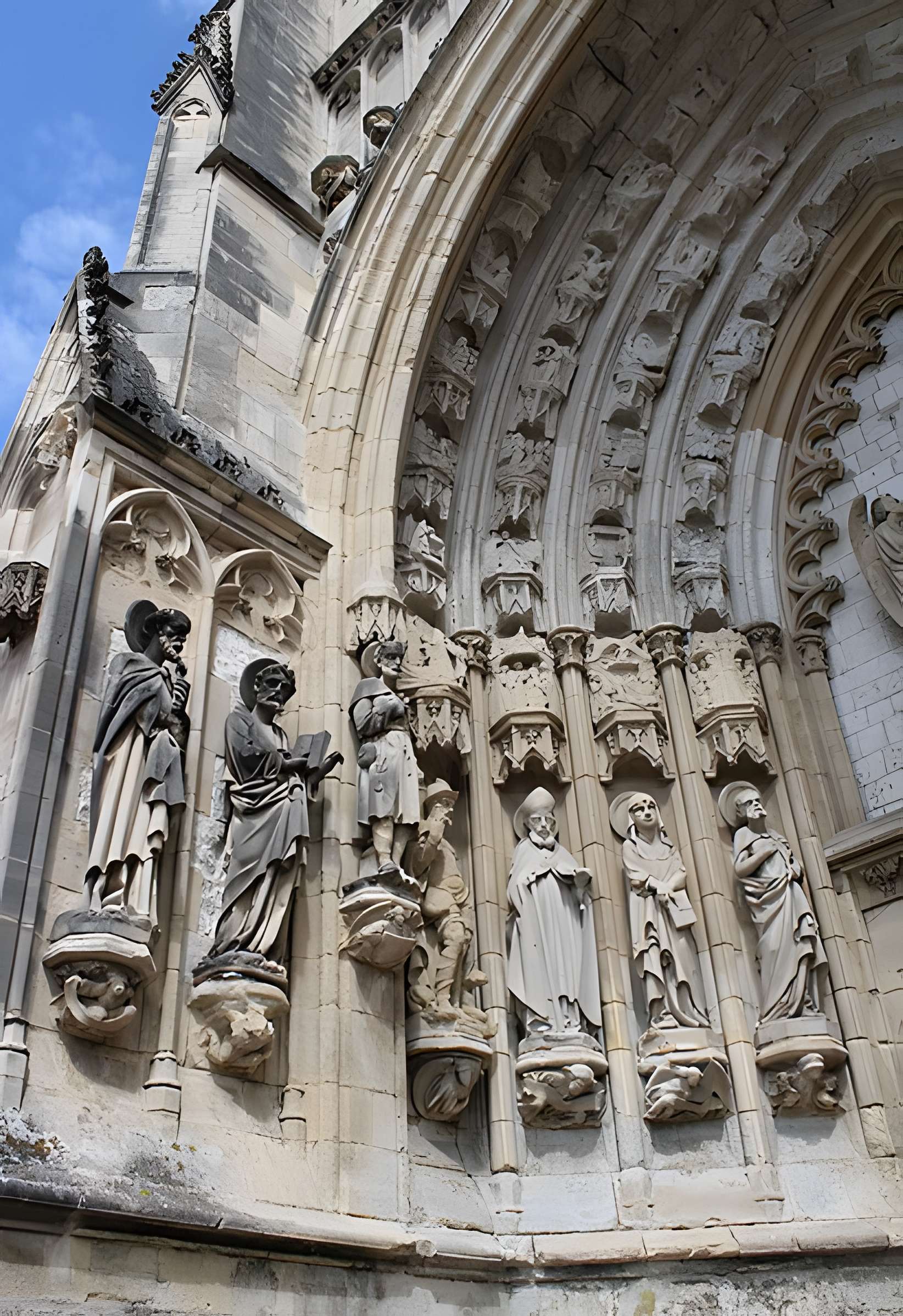 Église Saint-Wulphy de Montreuil