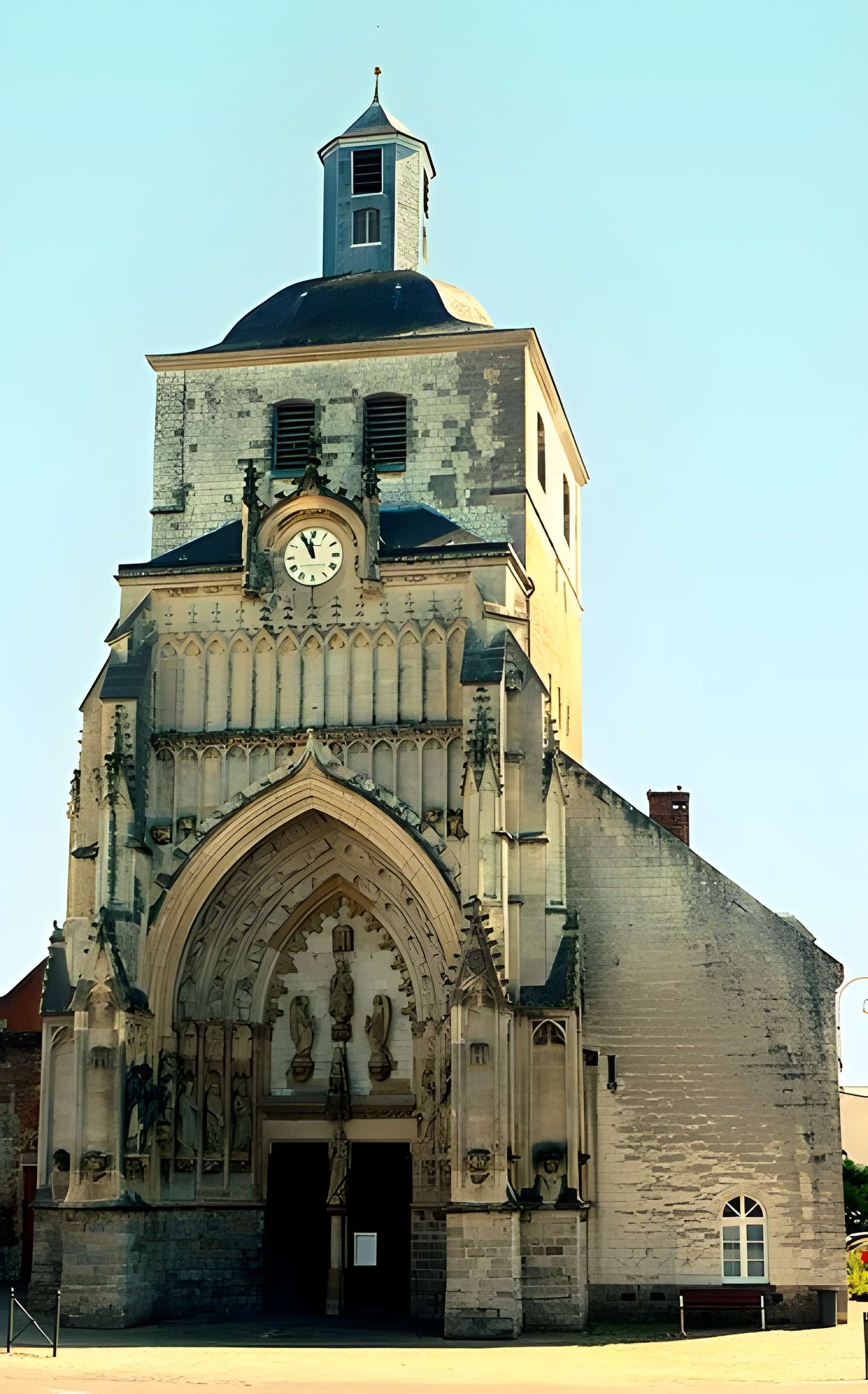 Église Saint-Wulphy de Montreuil