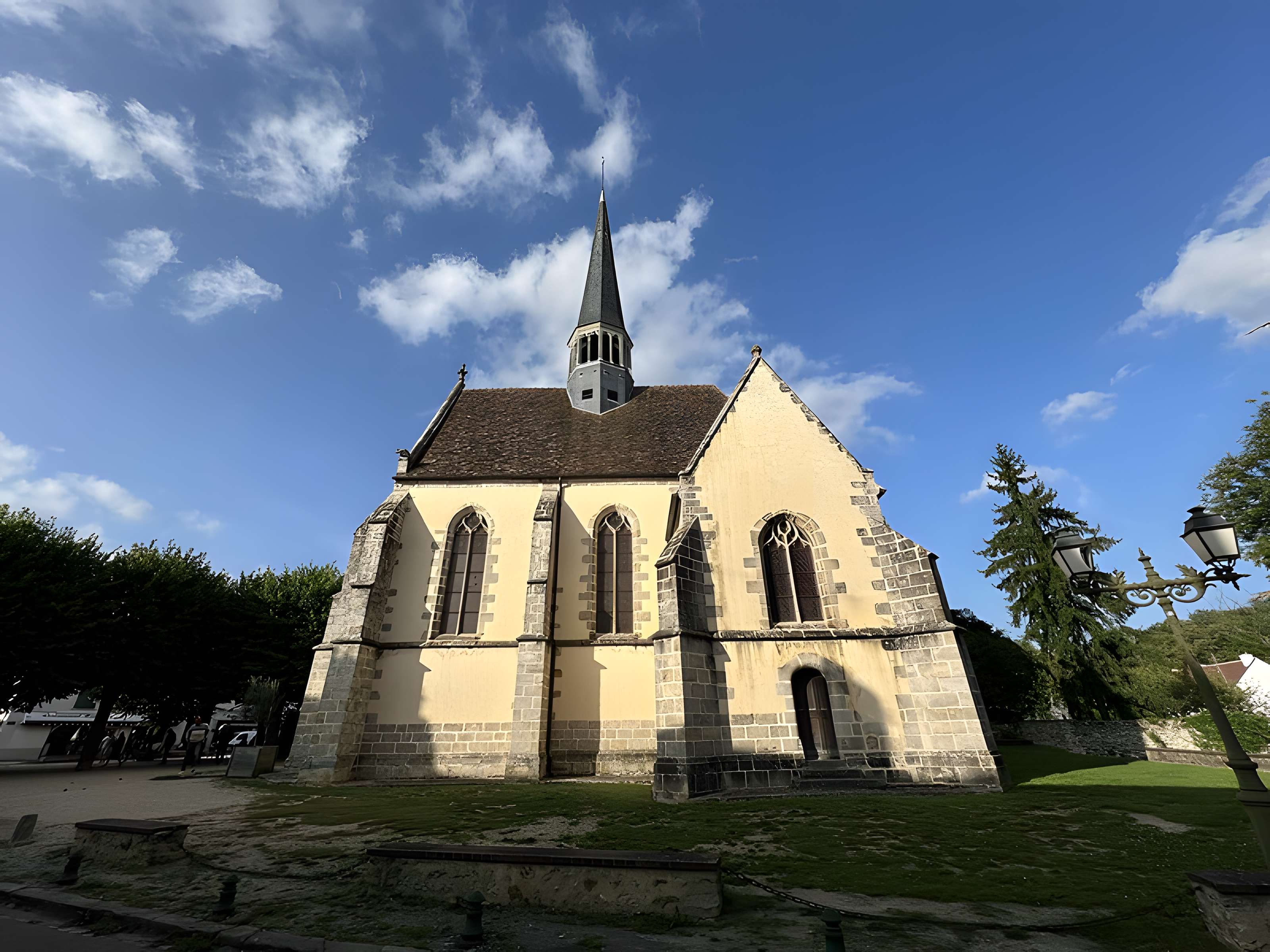 Église Saint-Yon de Lésigny