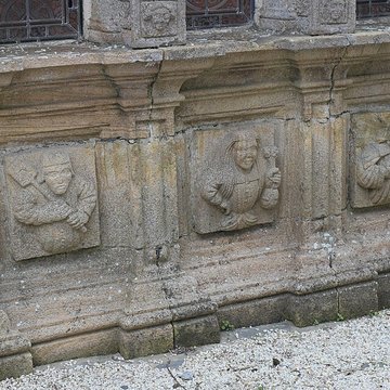 Église Saint-Yves de La Roche-Maurice