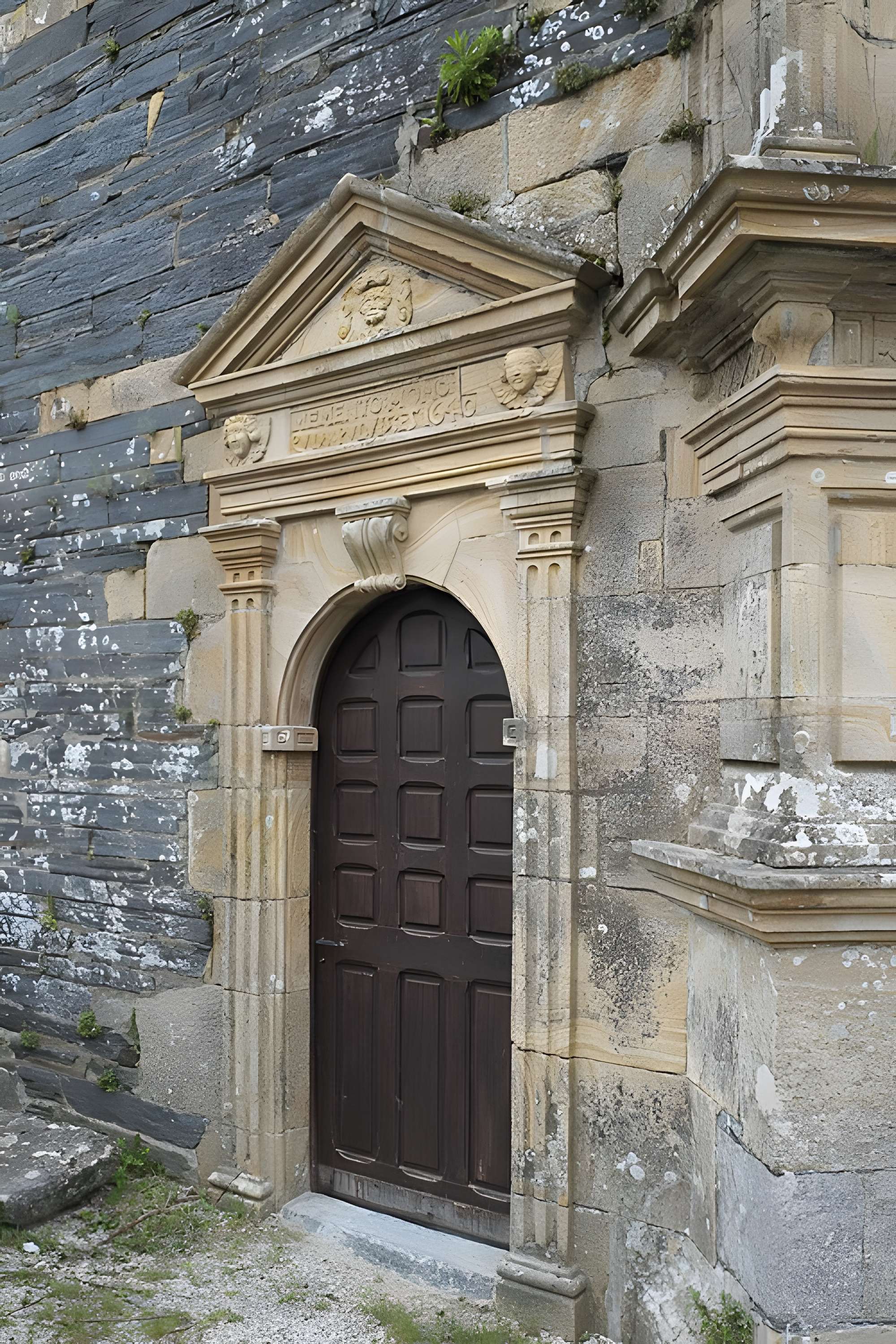 Église Saint-Yves de La Roche-Maurice