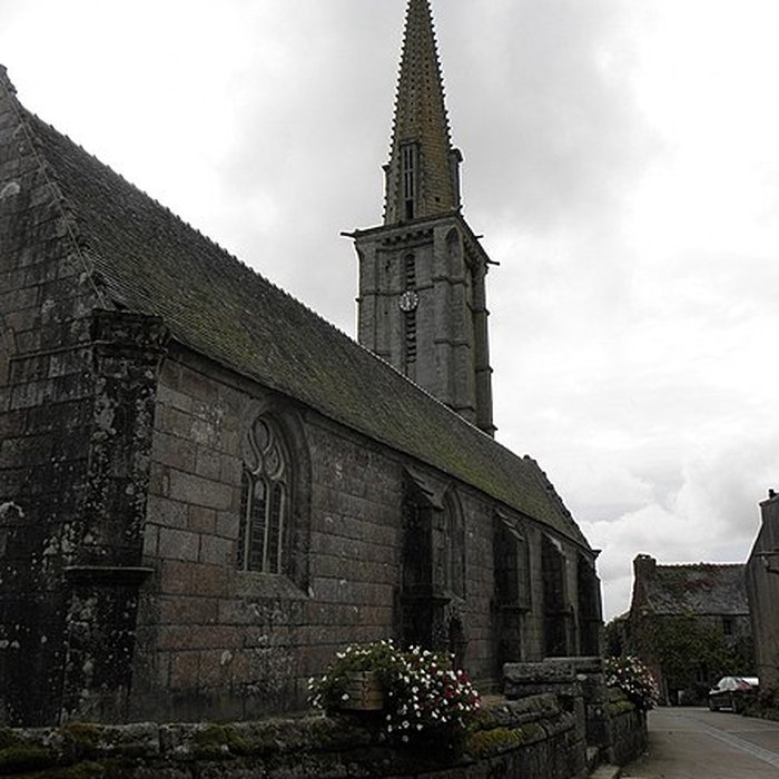 Photo de Église Saint-Yves de Plounéour-Ménez