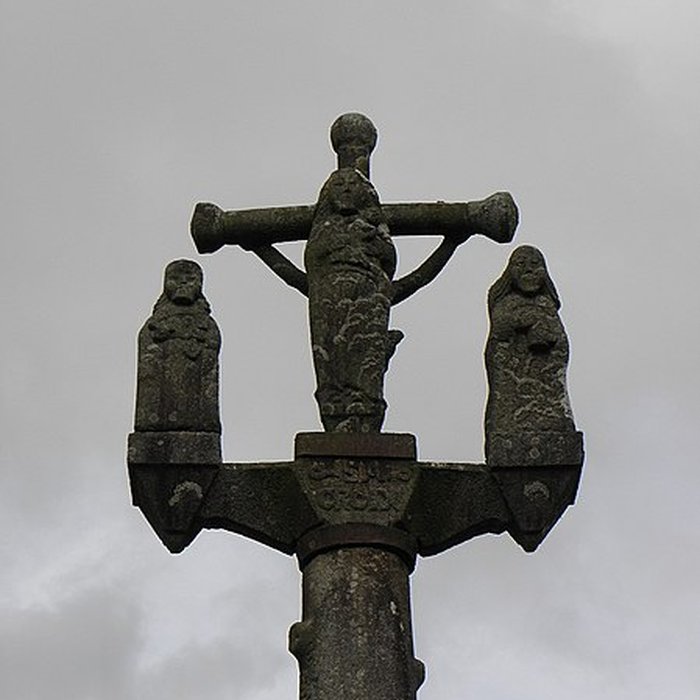 Photo de Église Saint-Yves de Plounéour-Ménez