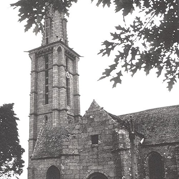 Photo de Église Saint-Yves de Plounéour-Ménez
