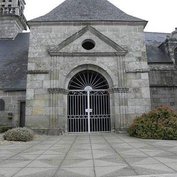 Église Saint-Yves de Plouray
