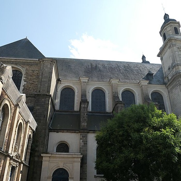 Photo de Église Toussaints de Rennes
