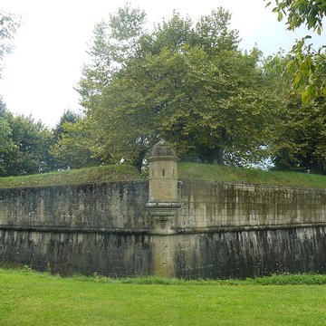 Enceinte bastionnée de Navarrenx