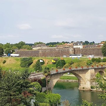 Enceinte bastionnée de Navarrenx