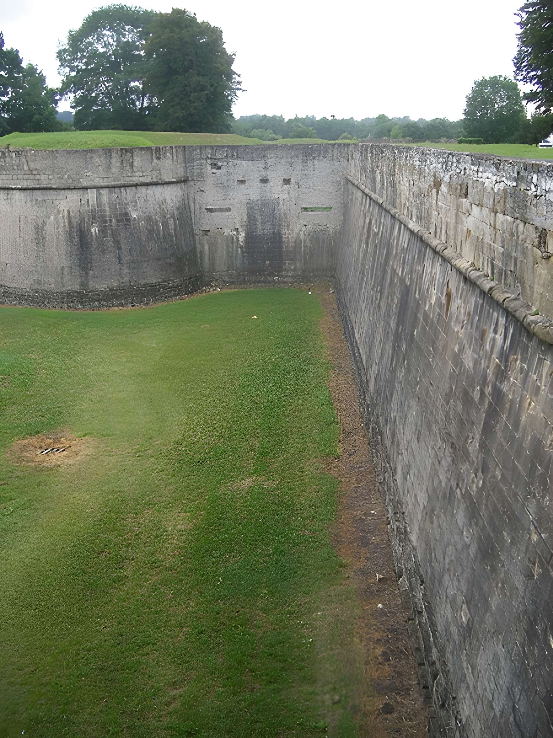 Enceinte bastionnée de Navarrenx