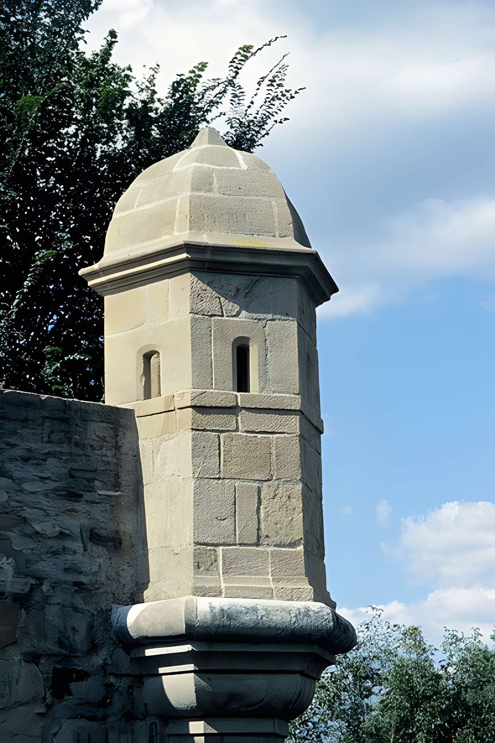 Enceinte bastionnée de Navarrenx