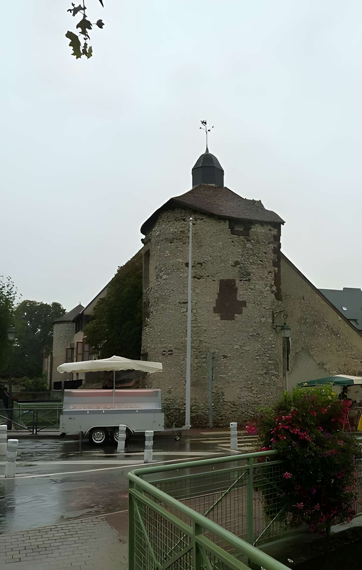 Enceinte d'Aubigny-sur-Nère 