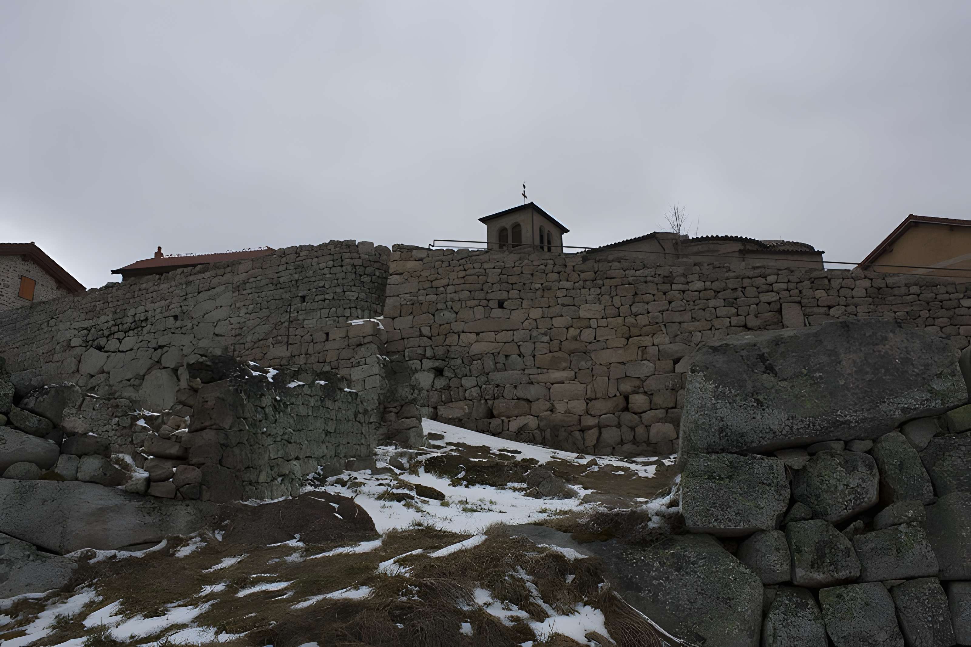 Enceinte de Montarcher 