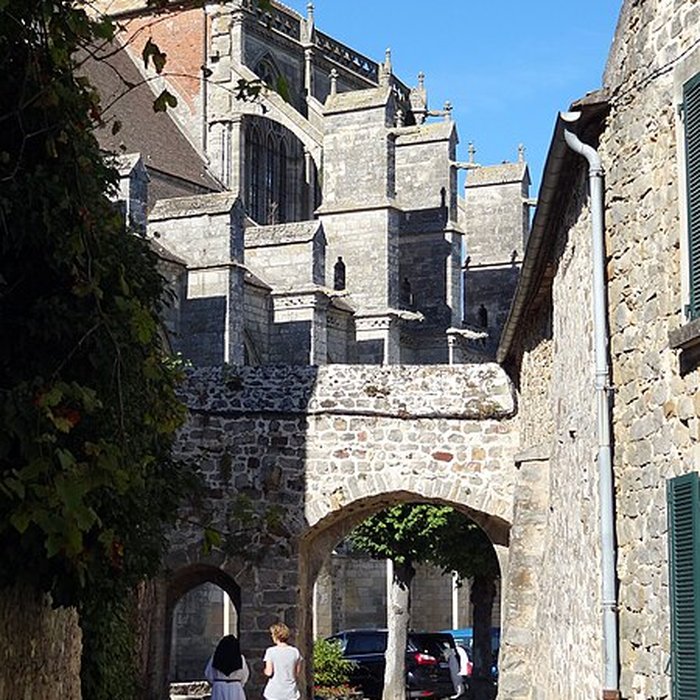 Photo de Enceinte de Saint-Sulpice-de-Favières