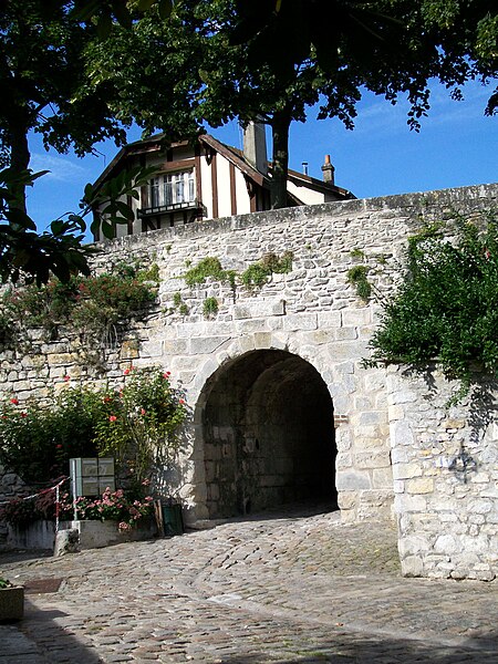 Enceinte gallo-romaine de Senlis