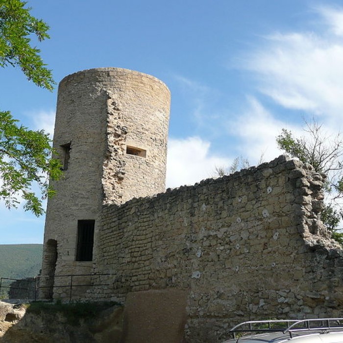 Photo de Enceinte médiévale de Cucuron
