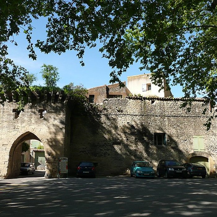 Photo de Enceinte médiévale de Cucuron