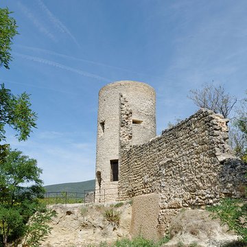Enceinte médiévale de Cucuron