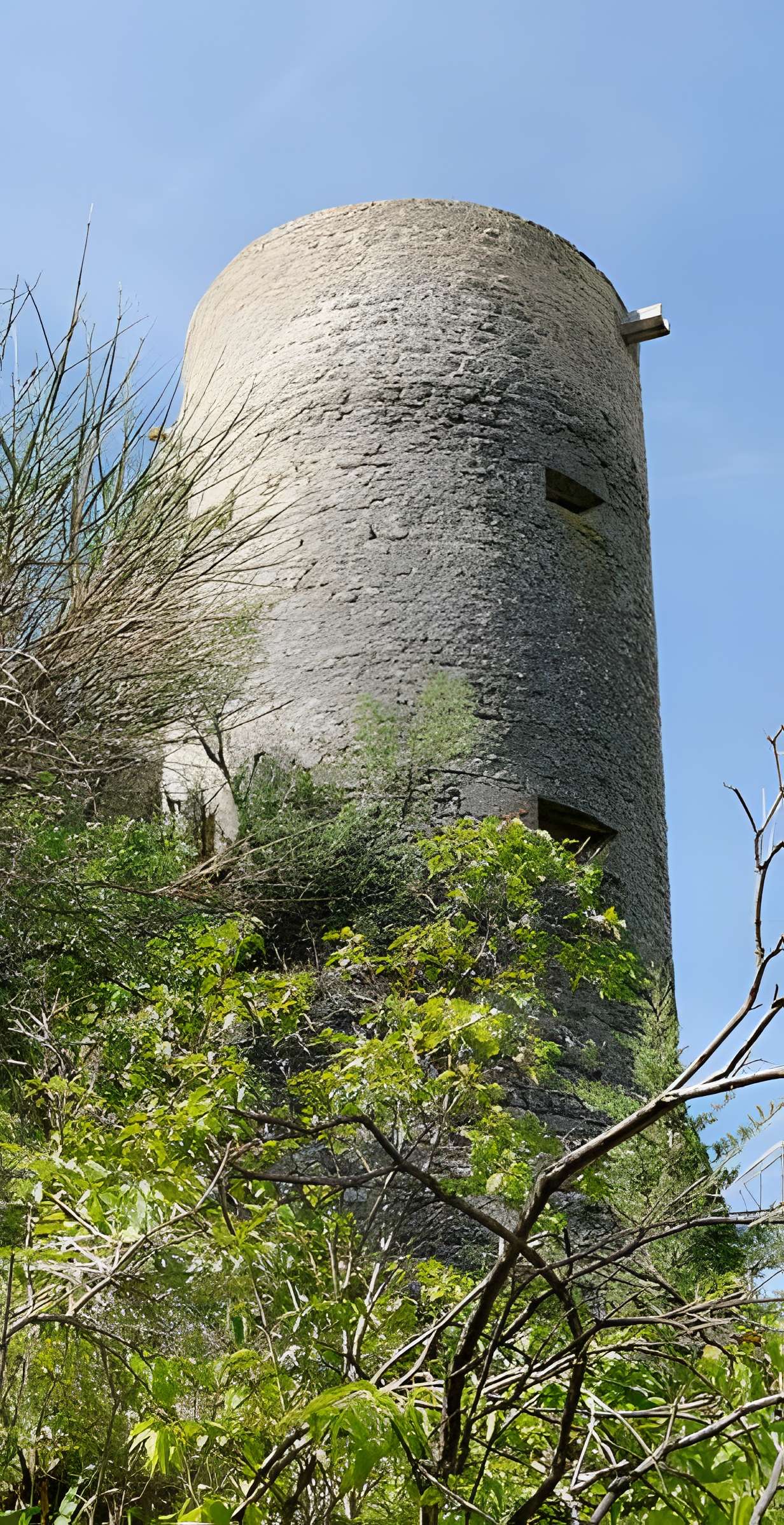 Enceinte médiévale de Cucuron