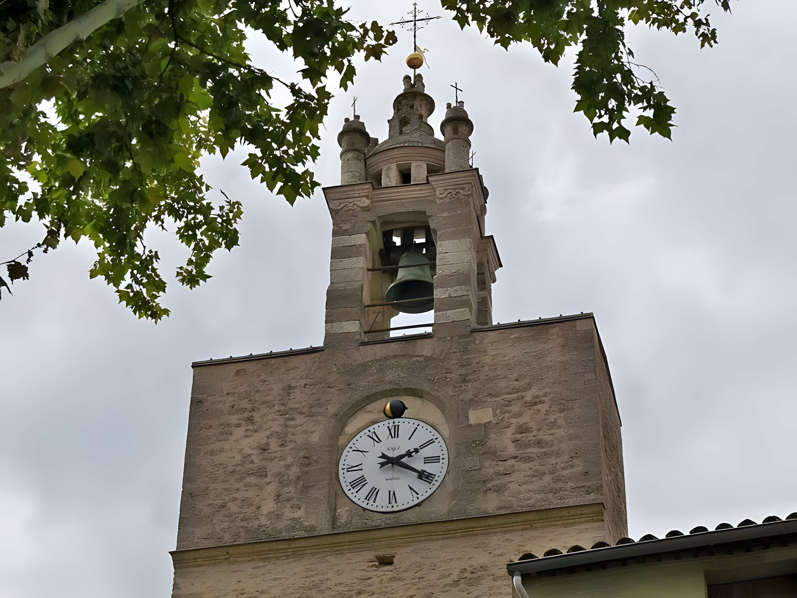 Enceinte médiévale de Cucuron