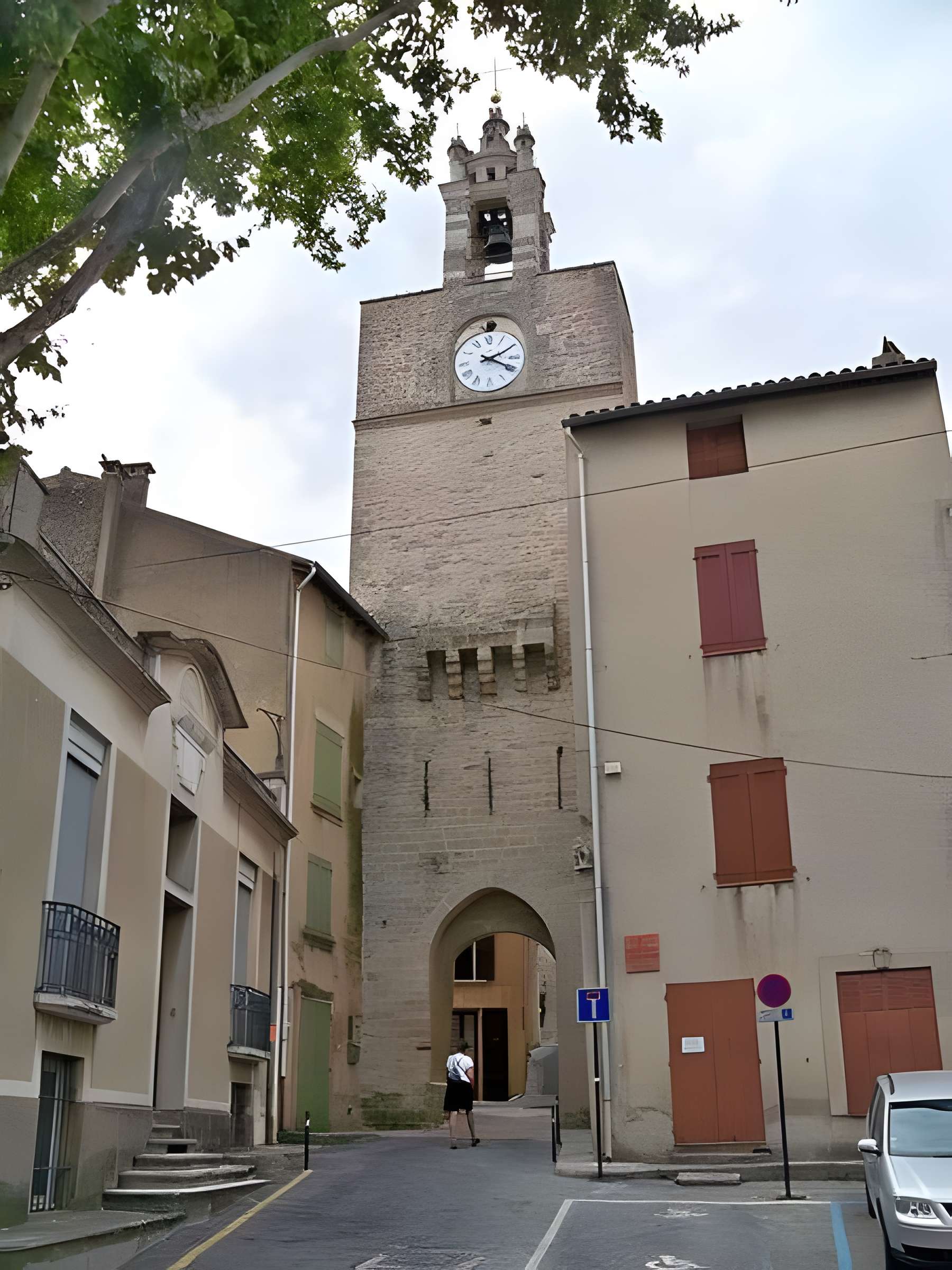 Enceinte médiévale de Cucuron