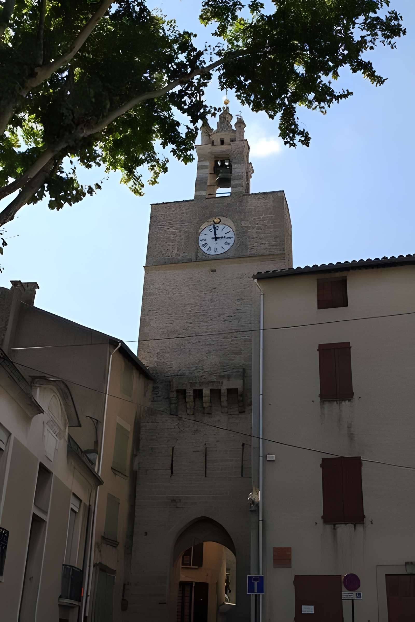 Enceinte médiévale de Cucuron