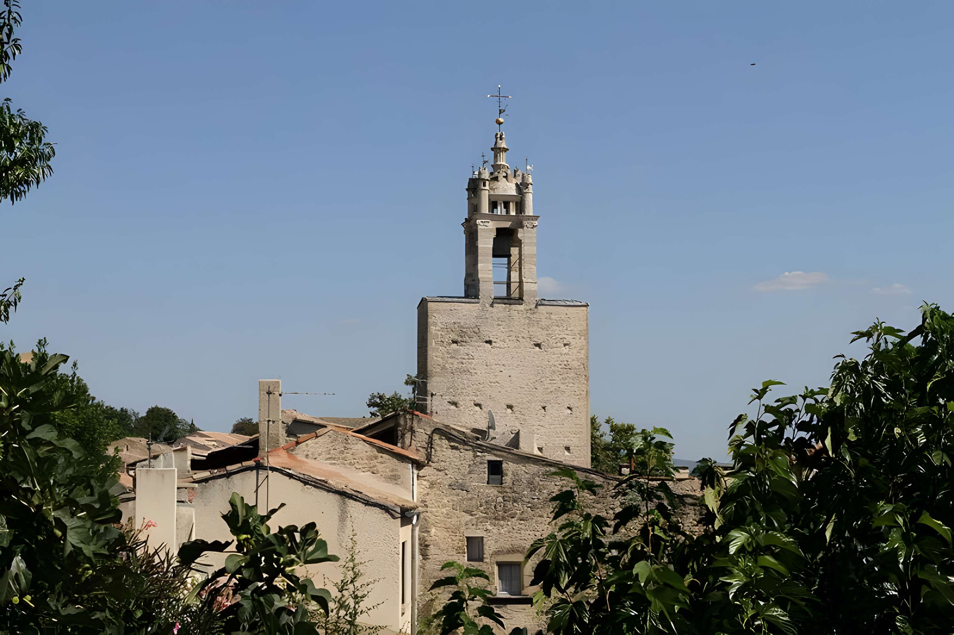 Enceinte médiévale de Cucuron