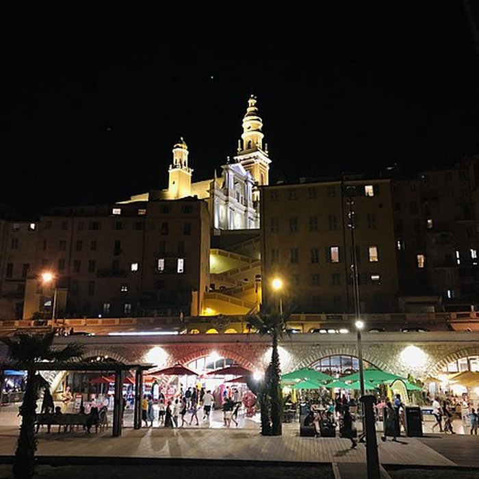 Photo de Eglise Saint-Michel, chapelle de la Conception et leurs abords