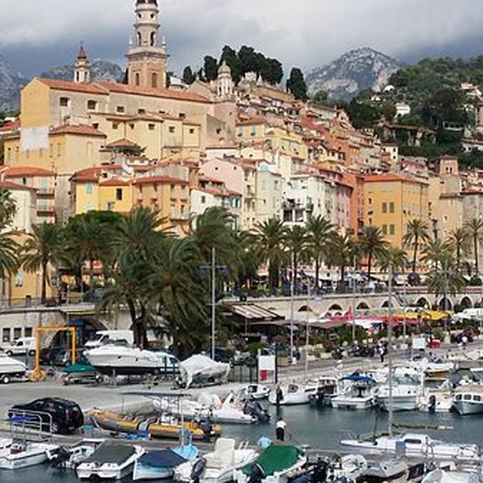Photo de Eglise Saint-Michel, chapelle de la Conception et leurs abords