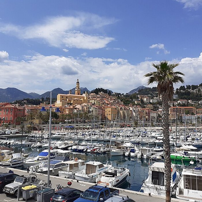 Photo de Eglise Saint-Michel, chapelle de la Conception et leurs abords