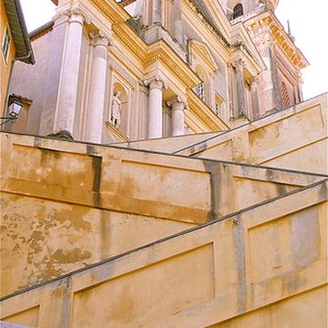 Eglise Saint-Michel, chapelle de la Conception et leurs abords