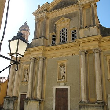 Eglise Saint-Michel, chapelle de la Conception et leurs abords
