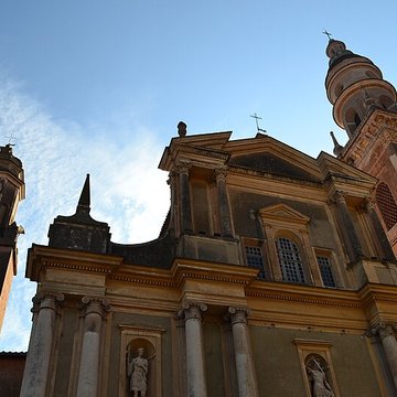 Eglise Saint-Michel, chapelle de la Conception et leurs abords