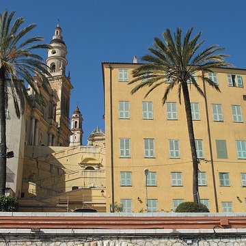 Eglise Saint-Michel, chapelle de la Conception et leurs abords