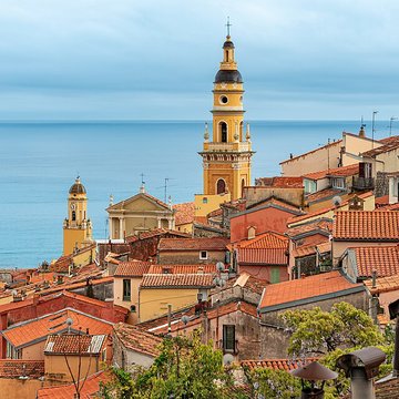 Eglise Saint-Michel, chapelle de la Conception et leurs abords