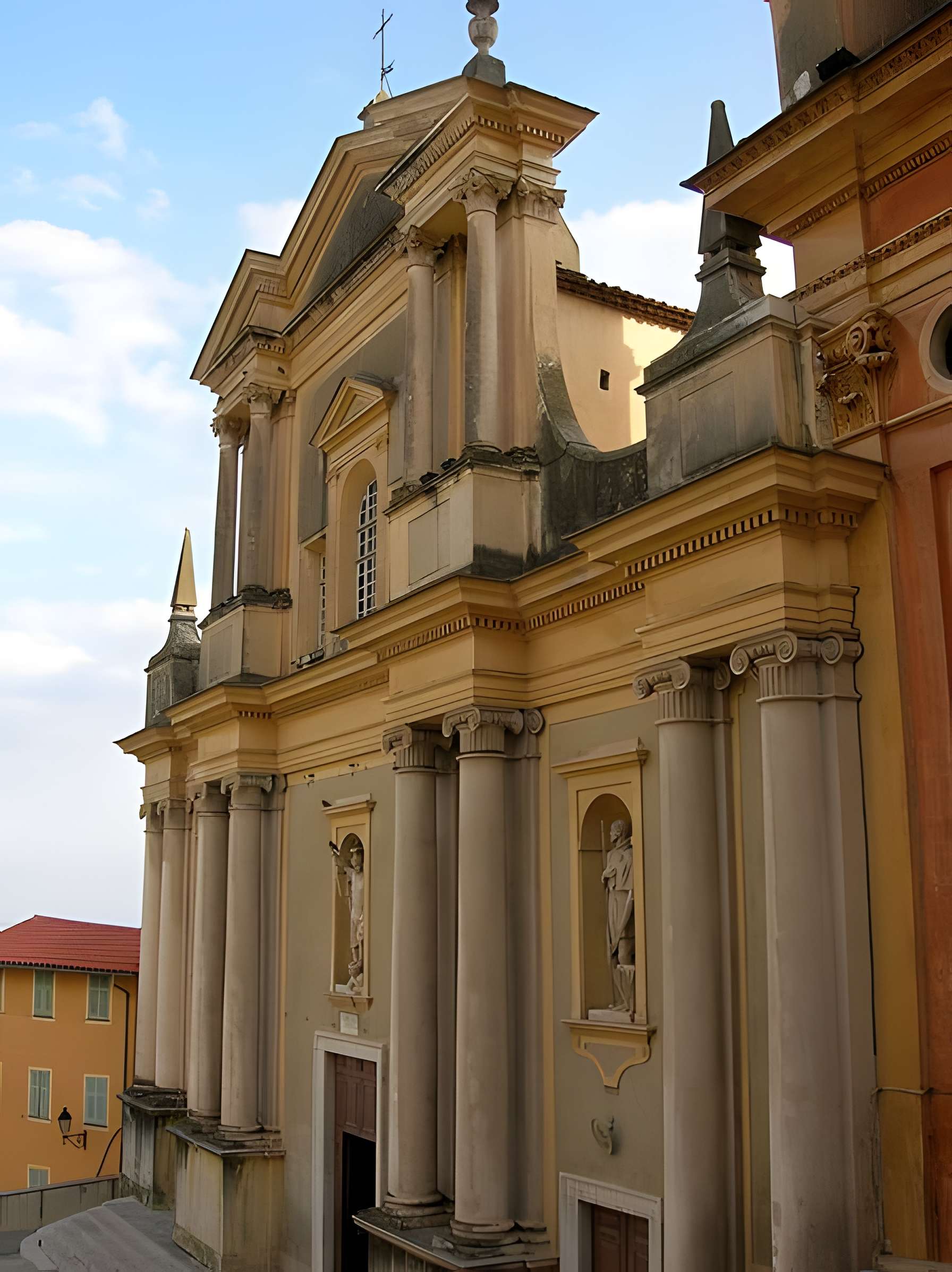 Eglise Saint-Michel, chapelle de la Conception et leurs abords