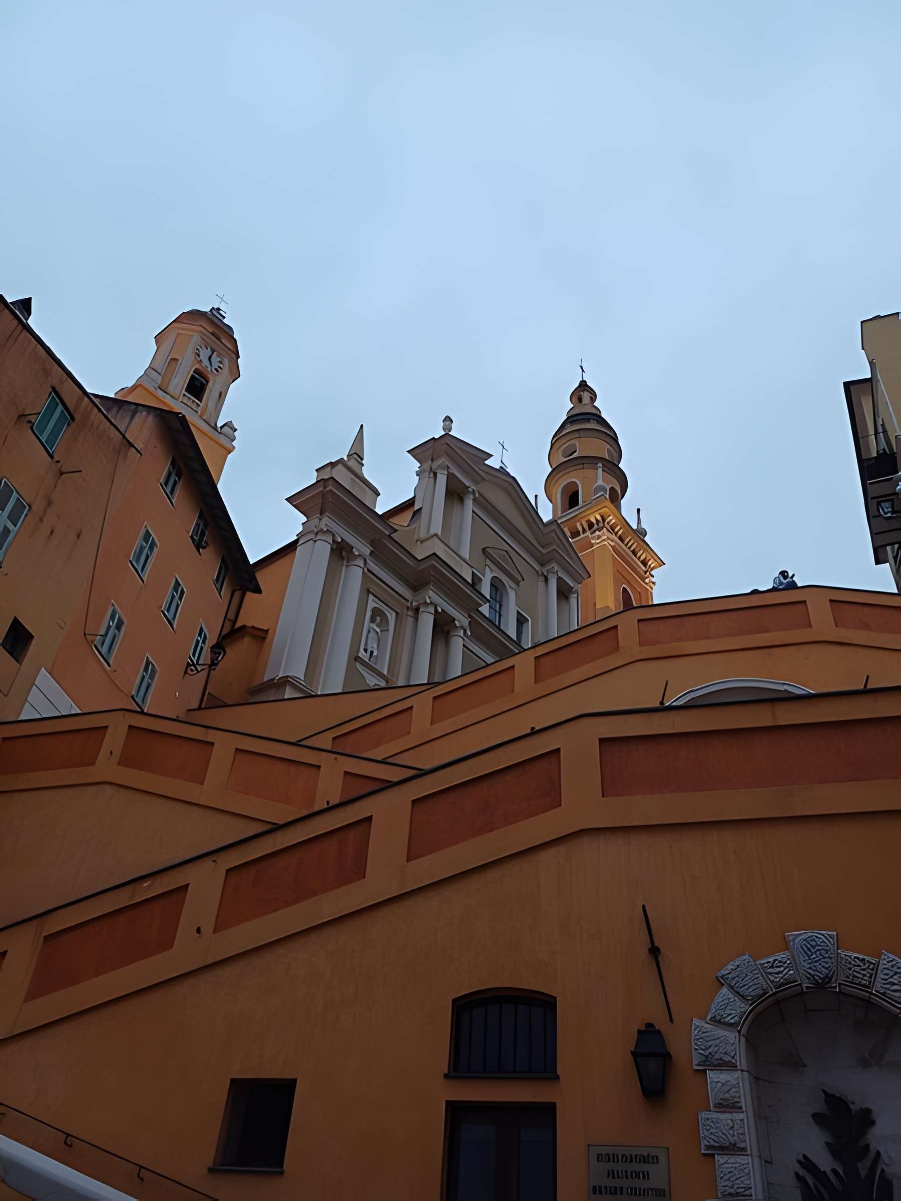 Eglise Saint-Michel, chapelle de la Conception et leurs abords