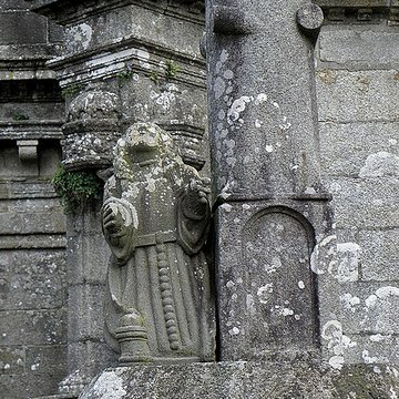Enclos paroissial de Commana