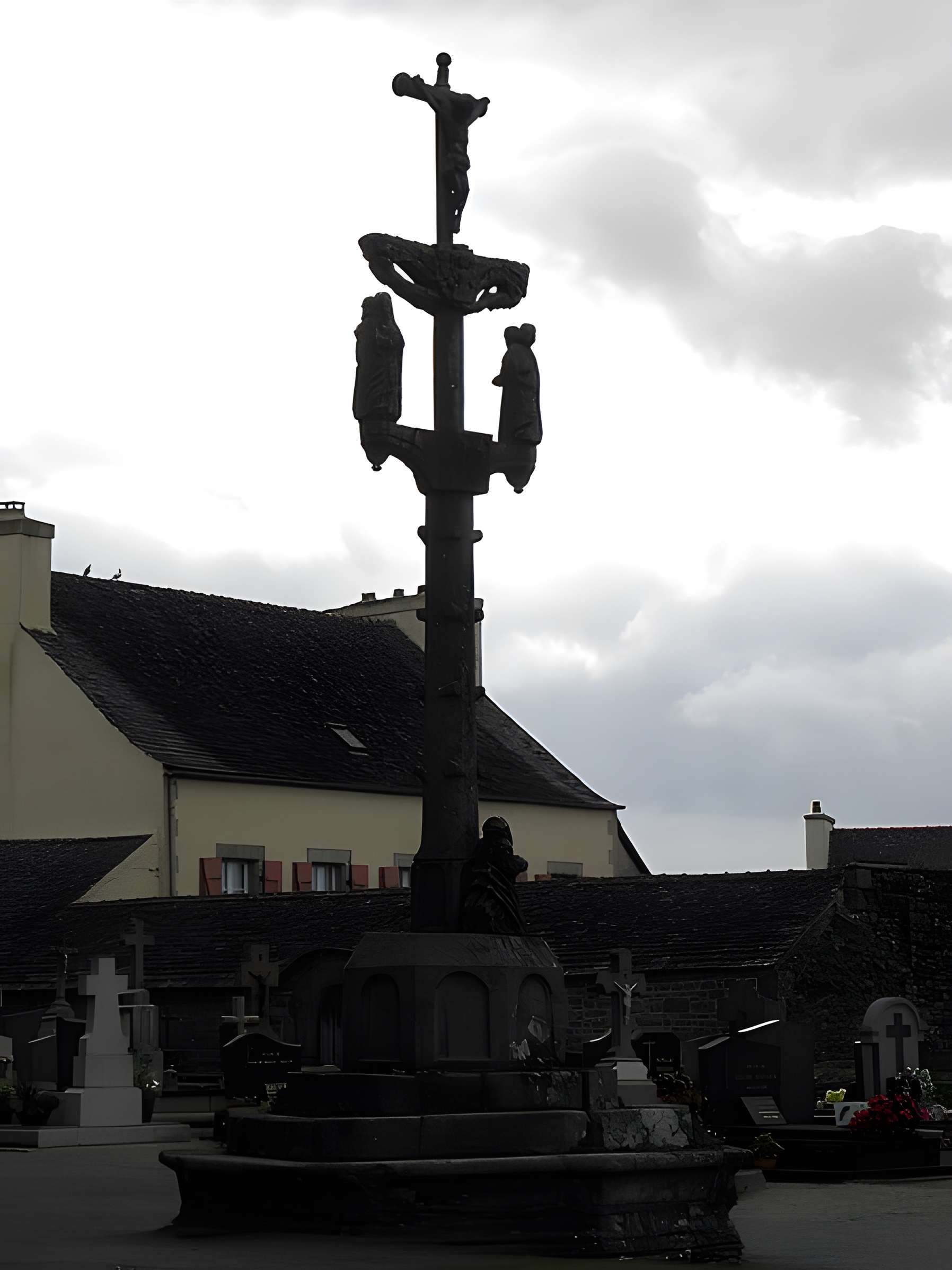 Enclos paroissial de Commana