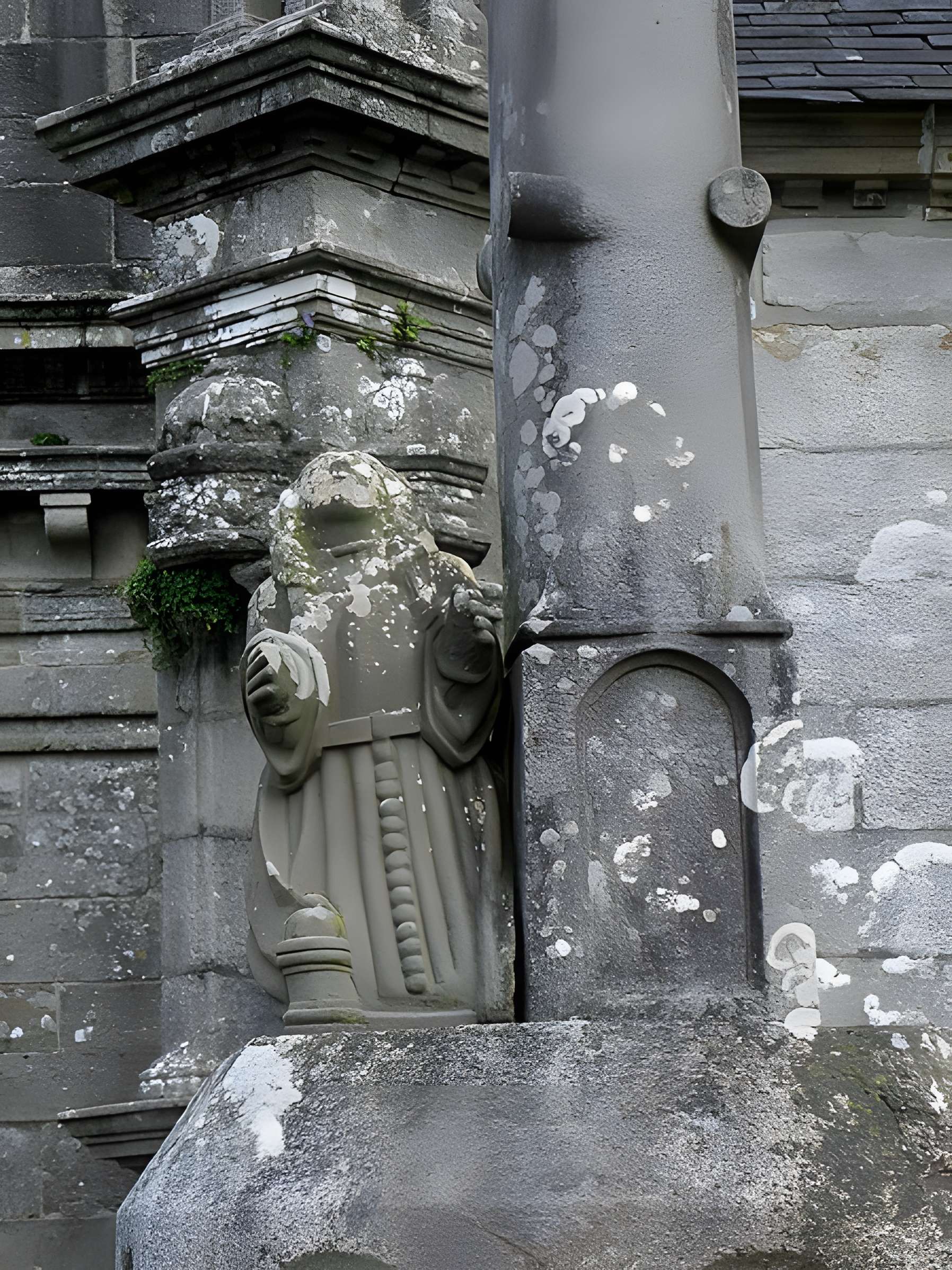 Enclos paroissial de Commana