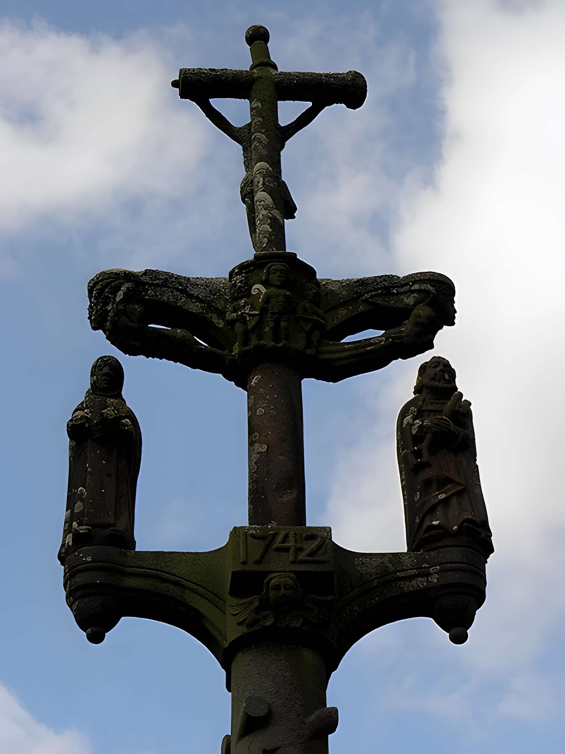 Enclos paroissial de Commana